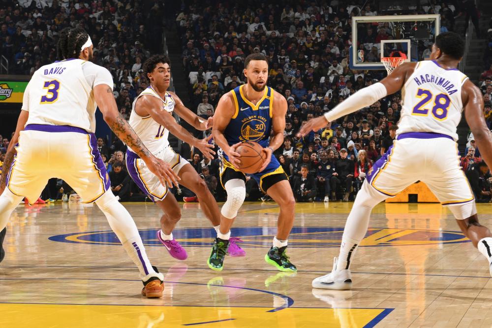 过去悬崖边 过去悬崖边