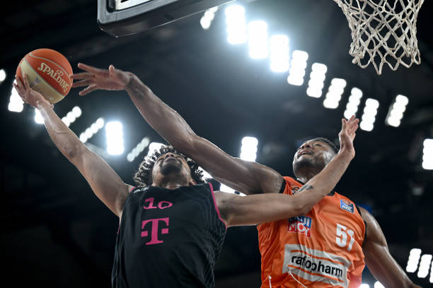 力于恒大的 力于恒大的