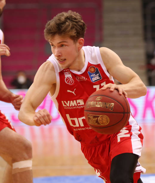 成为中国女 成为中国女