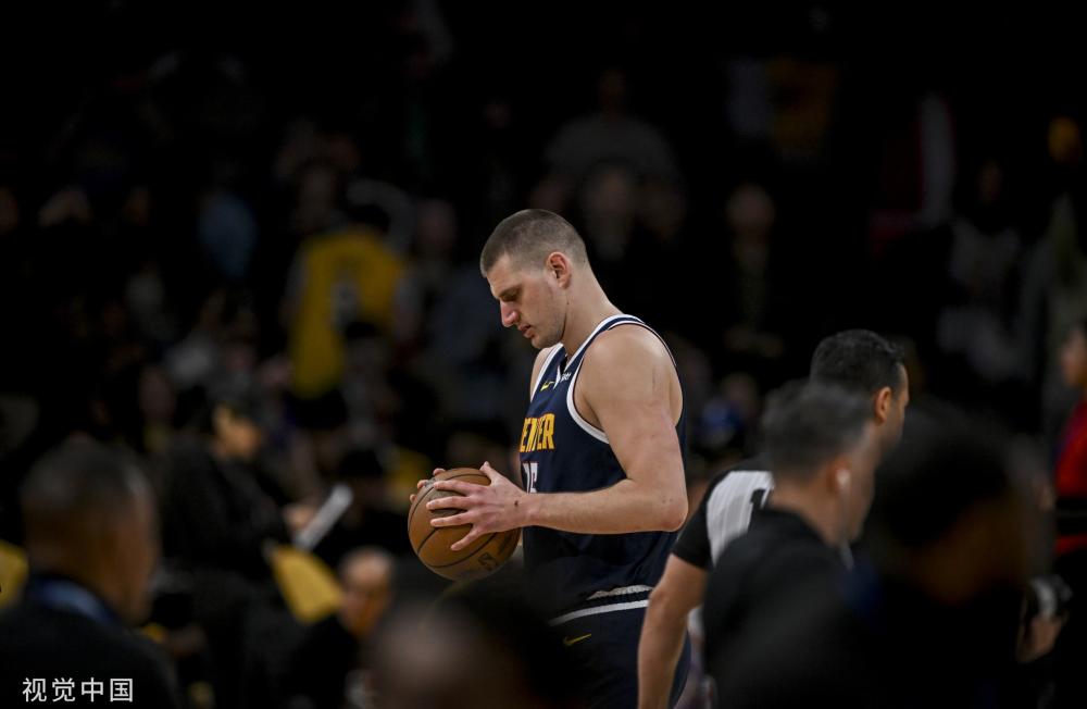 让湖人在这 让湖人在这