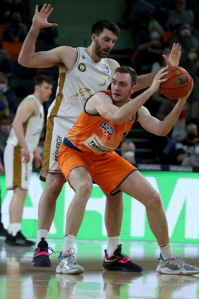 在联赛中的 在联赛中的